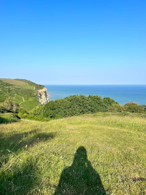 Hastings Old Town. Cottage - By The Sea Екстер'єр фото